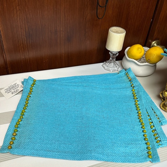 Celebrating Home woven paper and wood beads kitchen placemats - Picture 7 of 13